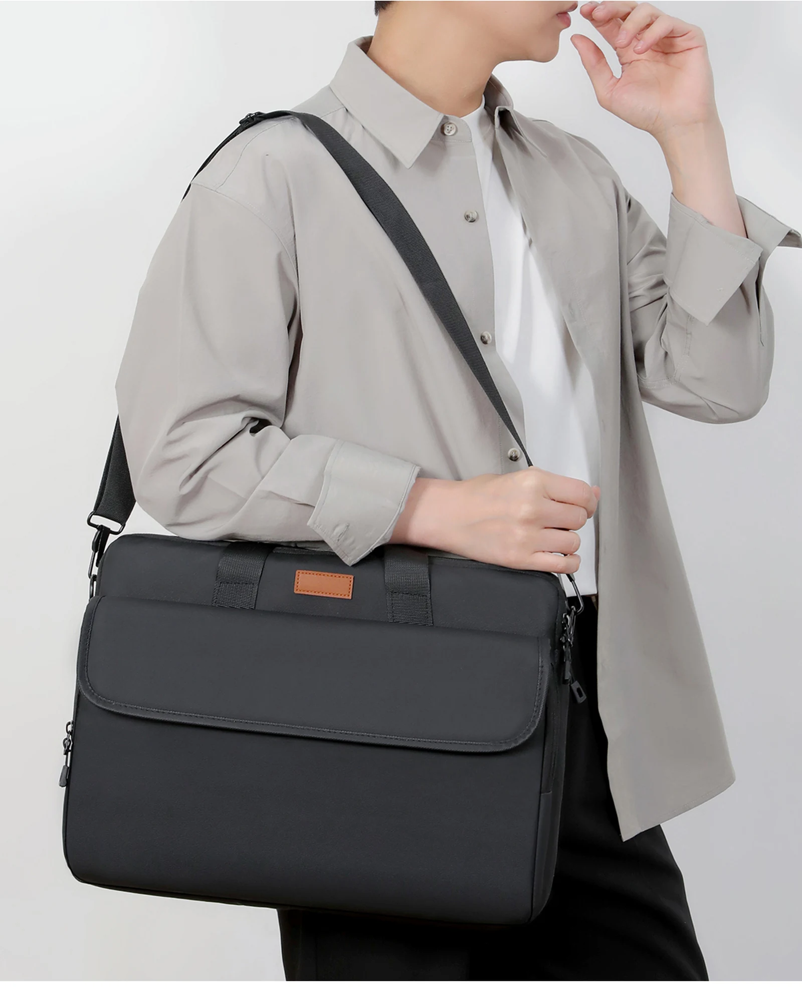 Professional commuter carrying the WGX-230 laptop briefcase